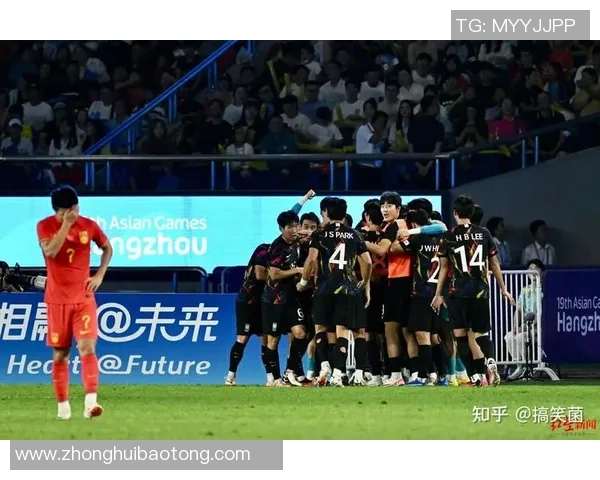 杭州足球队大满贯点评团队协作表现的深度分析与启示