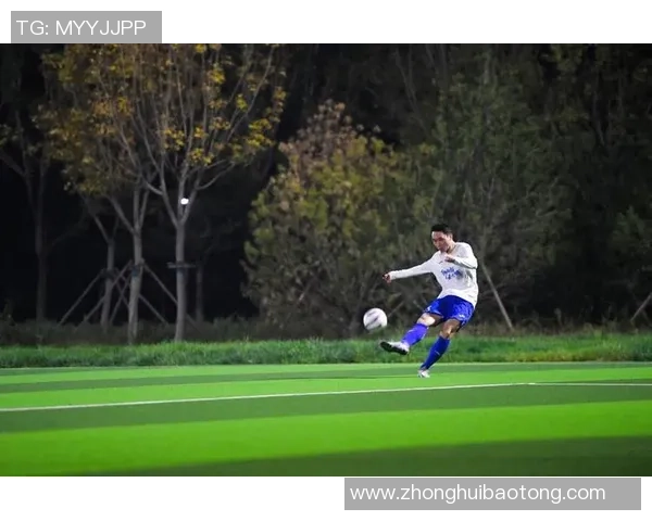 足球明星横屏照片欣赏集锦展现球场魅力与风采的精彩瞬间